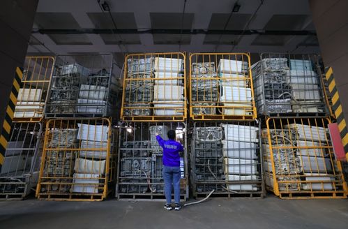 廢舊家電何處去？正規(guī)企業(yè)“吃不飽”與小區(qū)游商生意忙的背后